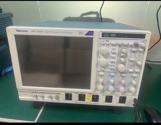 Купить Использованный Предварительно принадлежащий Tektronix DPO72004C Цифровой фосфорный осциллоскоп 20 ГГц 4 аналоговых каналов Производство в сети