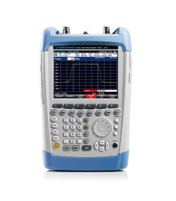 Купить Портативный анализатор спектра Rohde and Schwarz FSH20 от 9 кГц до 20 ГГц с прочным брызгозащищенным корпусом и встроенным следящим генератором Производство в сети
