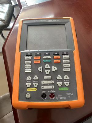 Купить Keysight U1620A 200 МГц Пропускная способность Цифровой портативный осциллоскоп с 2 плавающими входами и 2 мегапунктами глубины памяти Производство в сети