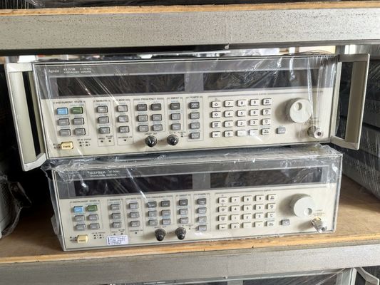 Купить Keysight (Agilent) 83751B 2 ГГц до 20 ГГц Высокопроизводительный синтезированный стерелец с калибровкой ISO17025 Производство в сети