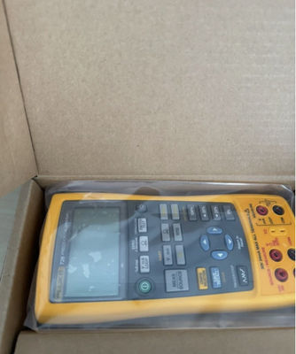 Купить Калибратор многофункционального процесса Fluke 726 с точностью 0,01% Двухканальная работа и хранилище памяти Производство в сети