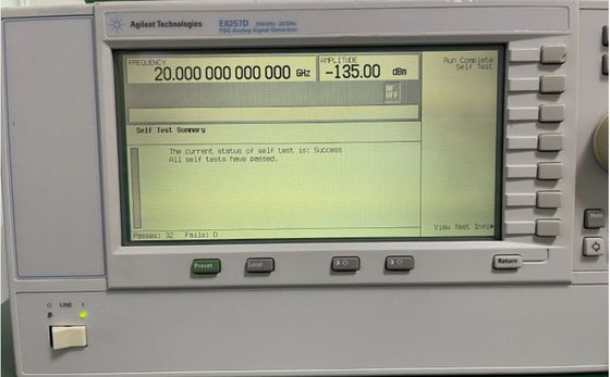 Купить Генератор РЧ сигналов Keysight E8257D с частотой 67 ГГц, высокой выходной мощностью и сверхнизким фазовым шумом Производство в сети