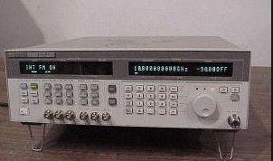 Benchtop синтезировало генератор сигналов, генератор источника Keysight Agilent 83731B RF