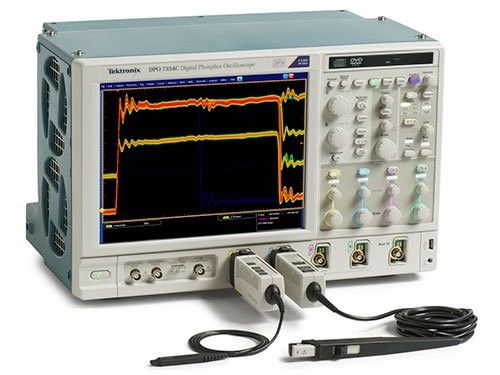 Tektronix DPO7104C Цифровой фосфорный осциллоскоп 1 ГГц 4 Ch 10 GS/S для анализа сигналов