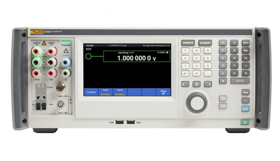 Промышленный калибратор Fluke 5560A Multi Product Benchtop 6,5 цифровые мультиметры