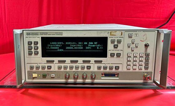 Benchtop/Portable Keysight Agilent 83620B 10.01 20 ГГц Синтезированный генератор схваченного сигнала Использованное испытательное оборудование