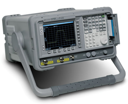 Keysight E4405B Спектроанализатор ESA-E с диапазоном частот от 9 кГц до 13,2 ГГц и диапазоном температуры от 0 до 55 °C