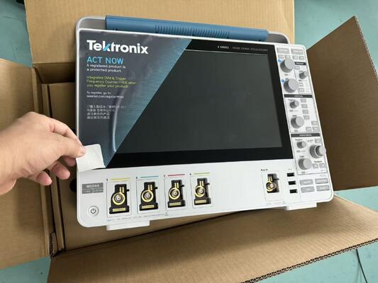 Используемый осциллоскоп смешанного сигнала Tektronix серии 4 MSO44 с полосой пропускания 1 ГГц 4 FlexChannel Inputs и дисплеем высокой четкости
